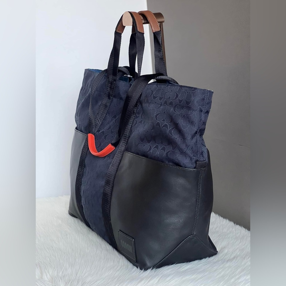 93824- Coach Reversible Pacer Tote In Signature Cordura Fabric With Coach Patch - Picture 3 of 16